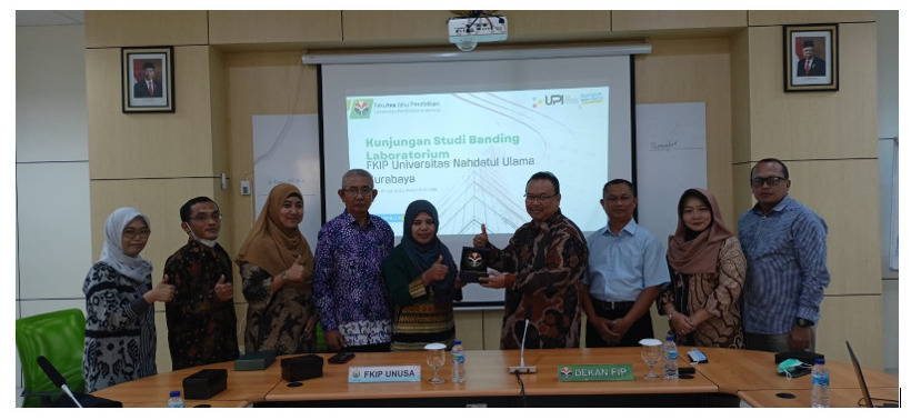 Kegiatan Studi Banding FKIP dilaksanakan di Ruang Rapat FIP B Lt.3 UPI Bandung, Jl. Setiabudi No. 229 Bandung. Waktu pelaksanaan tanggal 25-26 Juli 2022.